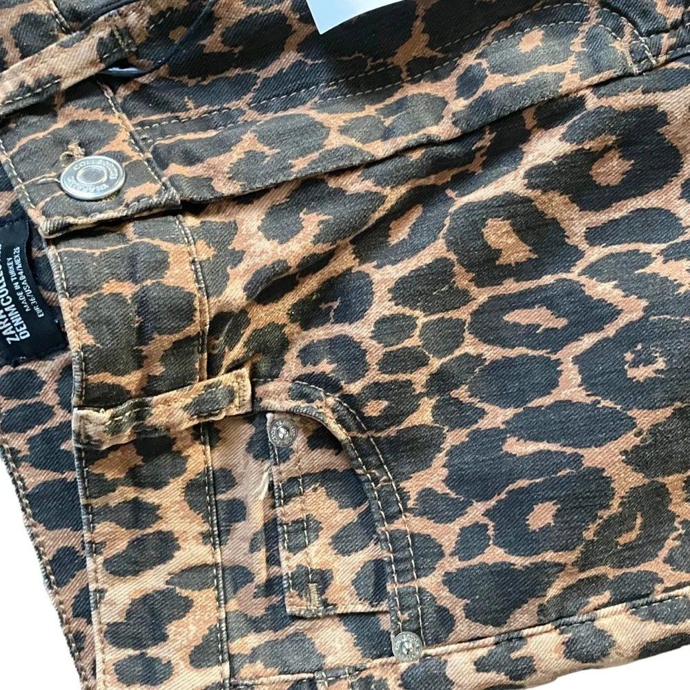Zara Trafaluc Hi-Rise Skinny Leopard Animal Print Jeans Size 4 NWT - Picture 3 of 9